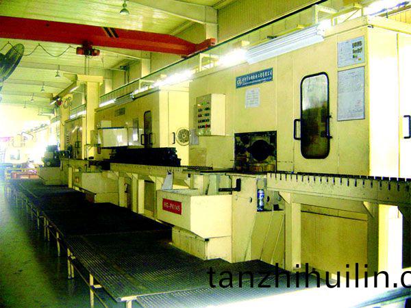 汽(qi)缸(gang)體(ti)加工(gong)生(sheng)産(chan)線(xiàn)(xian)